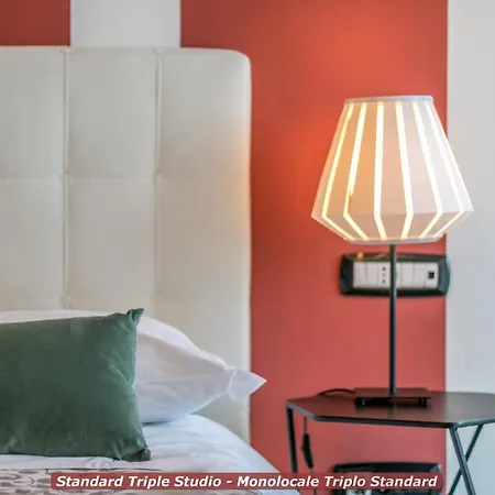 4 Star Train Station - Self Check-in 4*