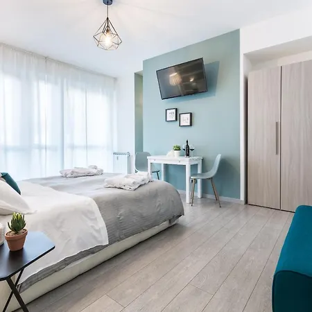 4 Star Train Station - Self Check-in 4*