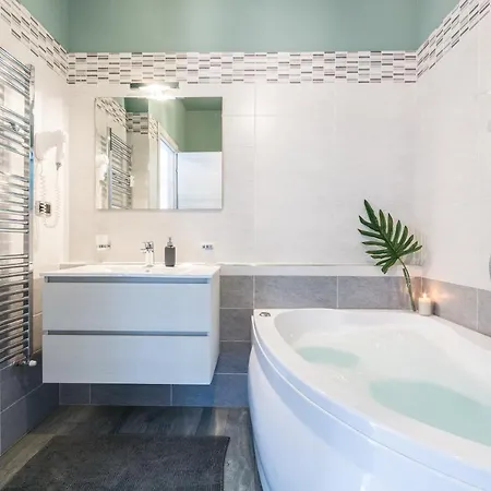 4 Star Train Station - Self Check-in شقة فندقية بولونيا