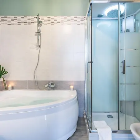 4 Star Train Station - Self Check-in شقة فندقية