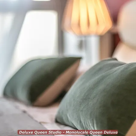 4 Star Train Station - Self Check-in Aparthotel 4*