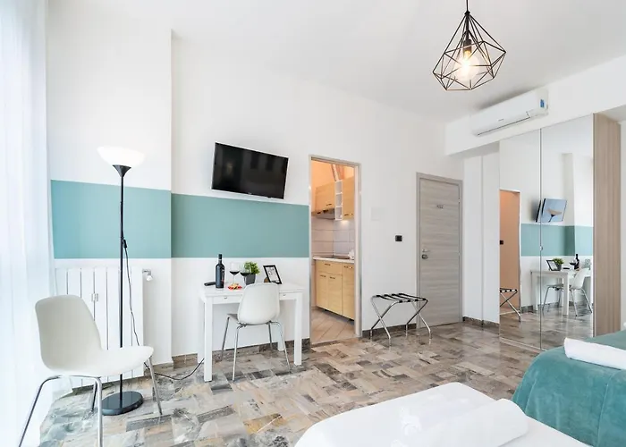 4 Star Train Station - Self Check-in 4* Bologna