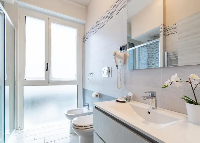 Apart-hotel 4 Star Train Station - Self Check-in