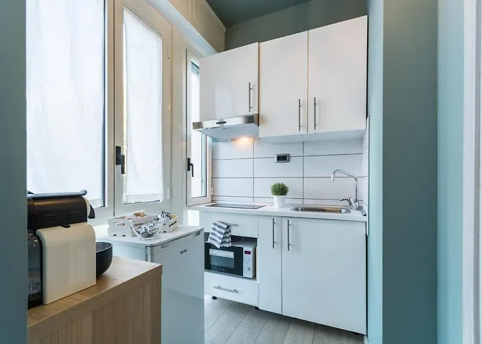 4 Star Train Station - Self Check-in מלון דירות