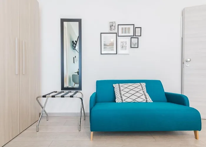 Ξενοδοχείο με διαμερίσματα 4 Star Train Station - Self Check-in 4*