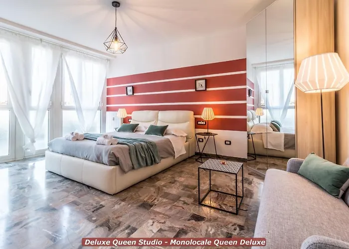 Ξενοδοχείο με διαμερίσματα 4 Star Train Station - Self Check-in