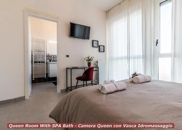 Ξενοδοχείο με διαμερίσματα 4 Star Train Station - Self Check-in