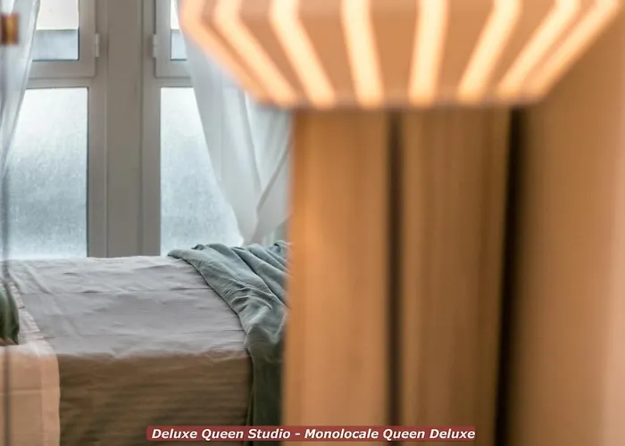 Ξενοδοχείο με διαμερίσματα 4 Star Train Station - Self Check-in 4*