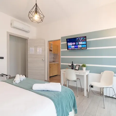 4 Star Train Station - Self Check-in アパートホテル 4*