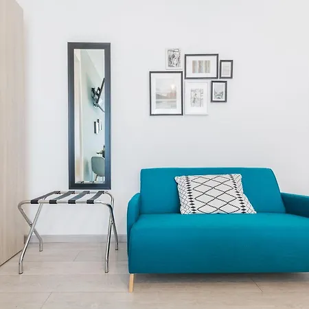 アパートホテル 4 Star Train Station - Self Check-in 4*