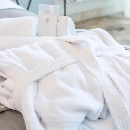 アパートホテル 4 Star Train Station - Self Check-in