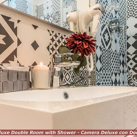 4 Star Train Station - Self Check-in アパートホテル ボローニャ