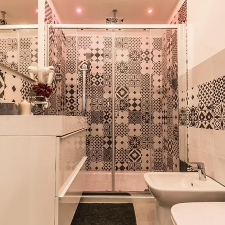 アパートホテル 4 Star Train Station - Self Check-in 4*