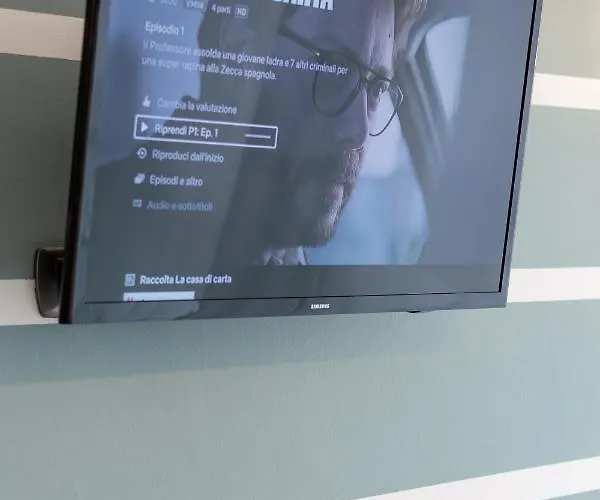 4 Star Train Station - Self Check-in Bologna