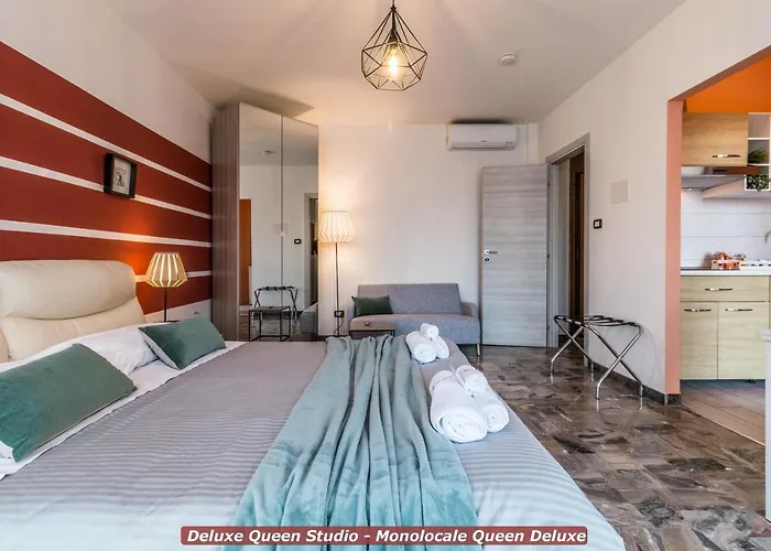 Aparthotel 4 Star Train Station - Self Check-in 4*